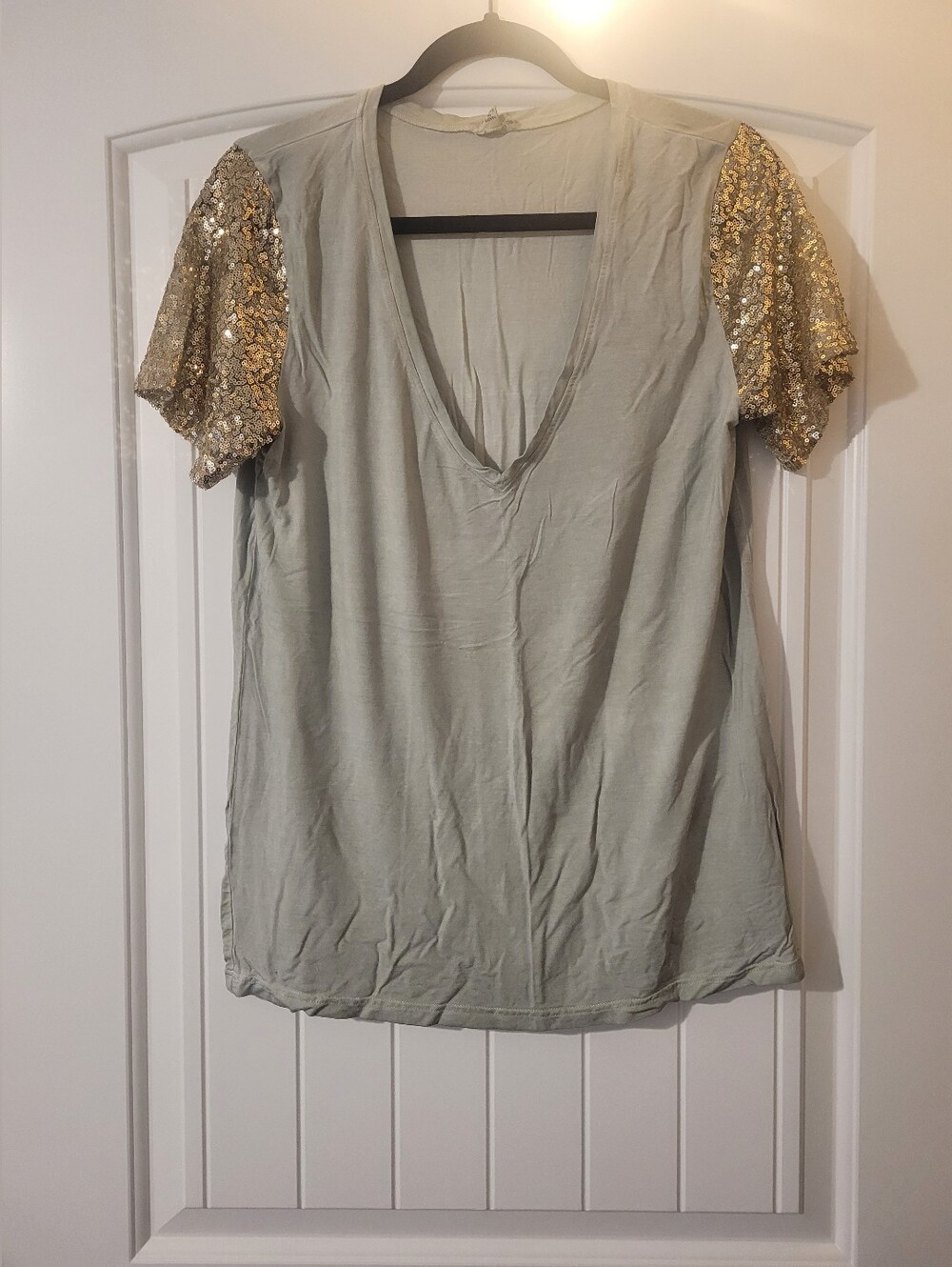 POL Short Sleeve V-Neck Tee with Gold Sequin Sleeves